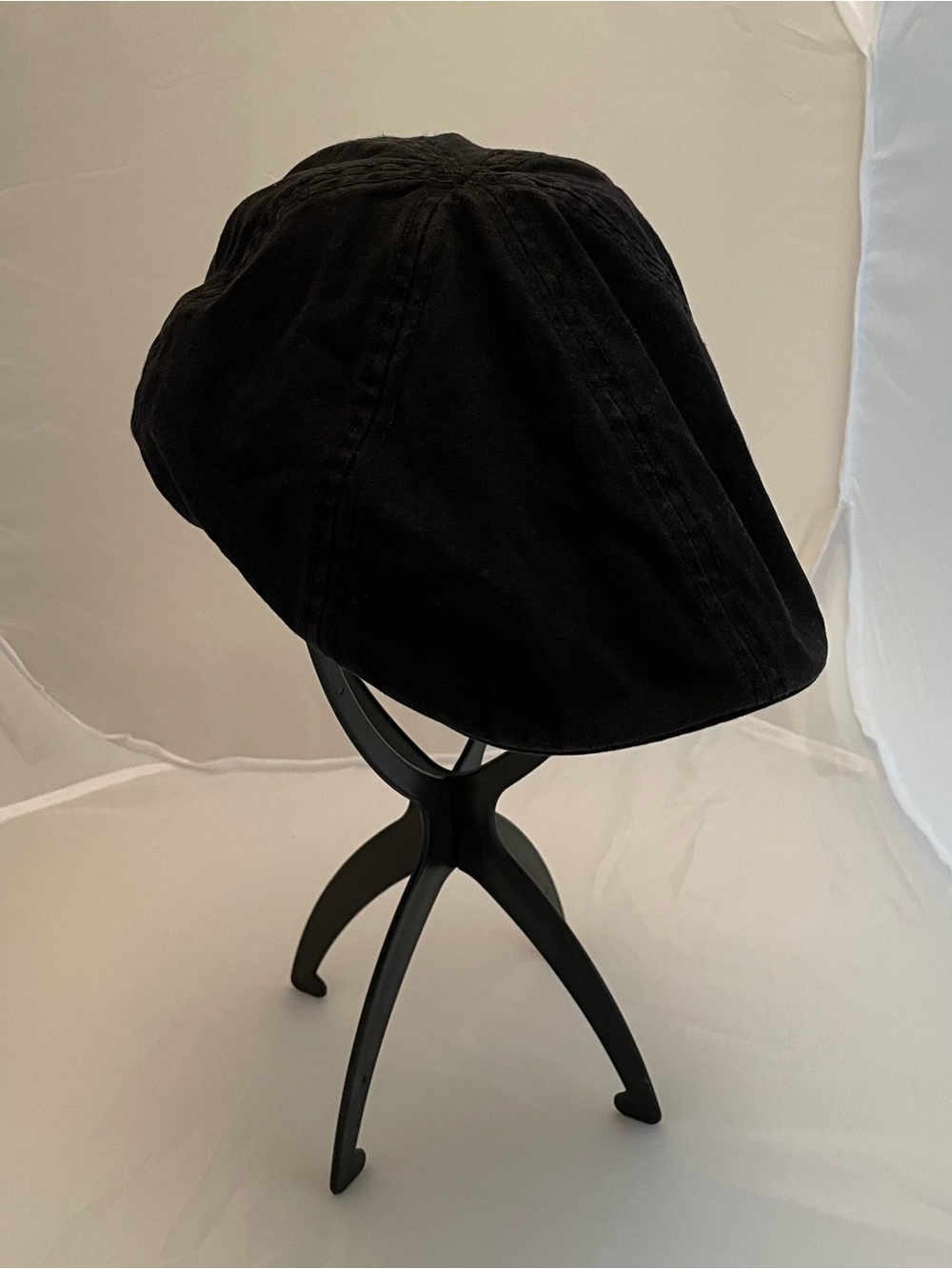 Levi’s Classic Black Newsboy Cap